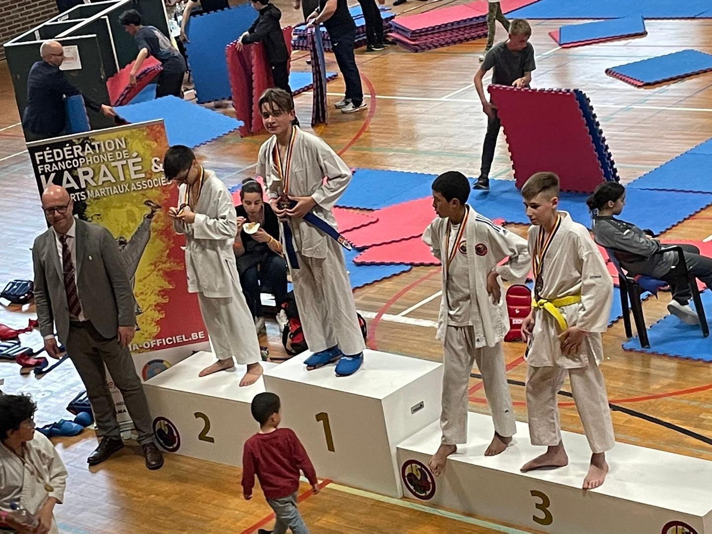 345455862_234051002644711_5493841132068594487_n